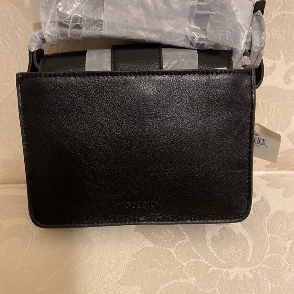 Fossil Wiley Mini Flap Crossbody Black - Picture 4 of 9